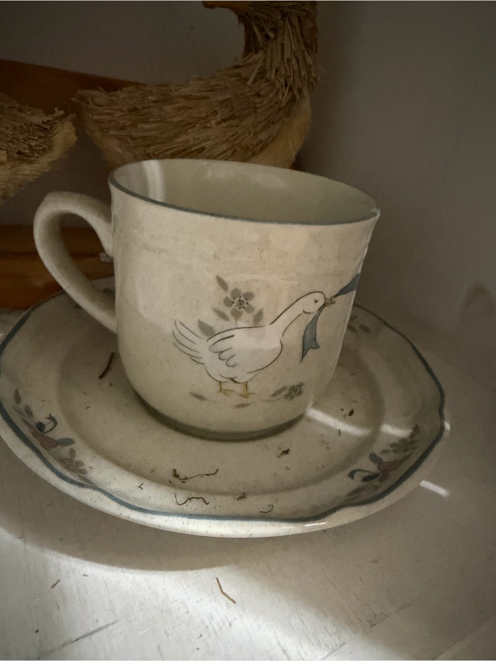 Cream Decorative Goose Cup and Saucer Set